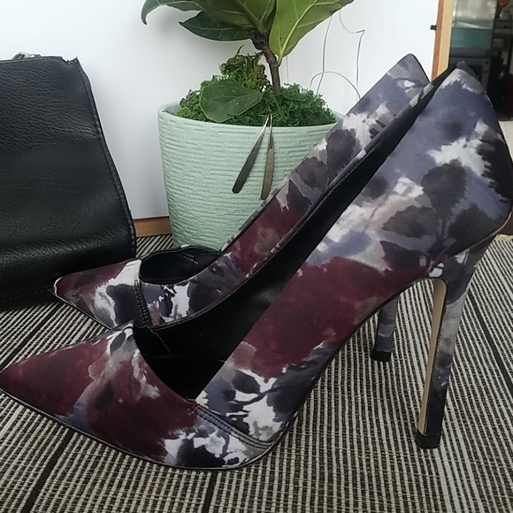 NWOT- Asos Watercolor Floral Heels - Picture 7 of 8
